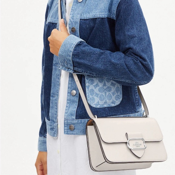 COACH LRG SQUARE XBODY IN CHALK SILVER HARDWARE - Picture 3 of 8